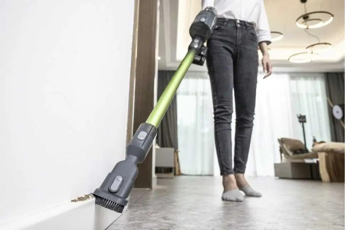 Aspirator cu acumulator GreenWorks 4700607UB (Green/Black)