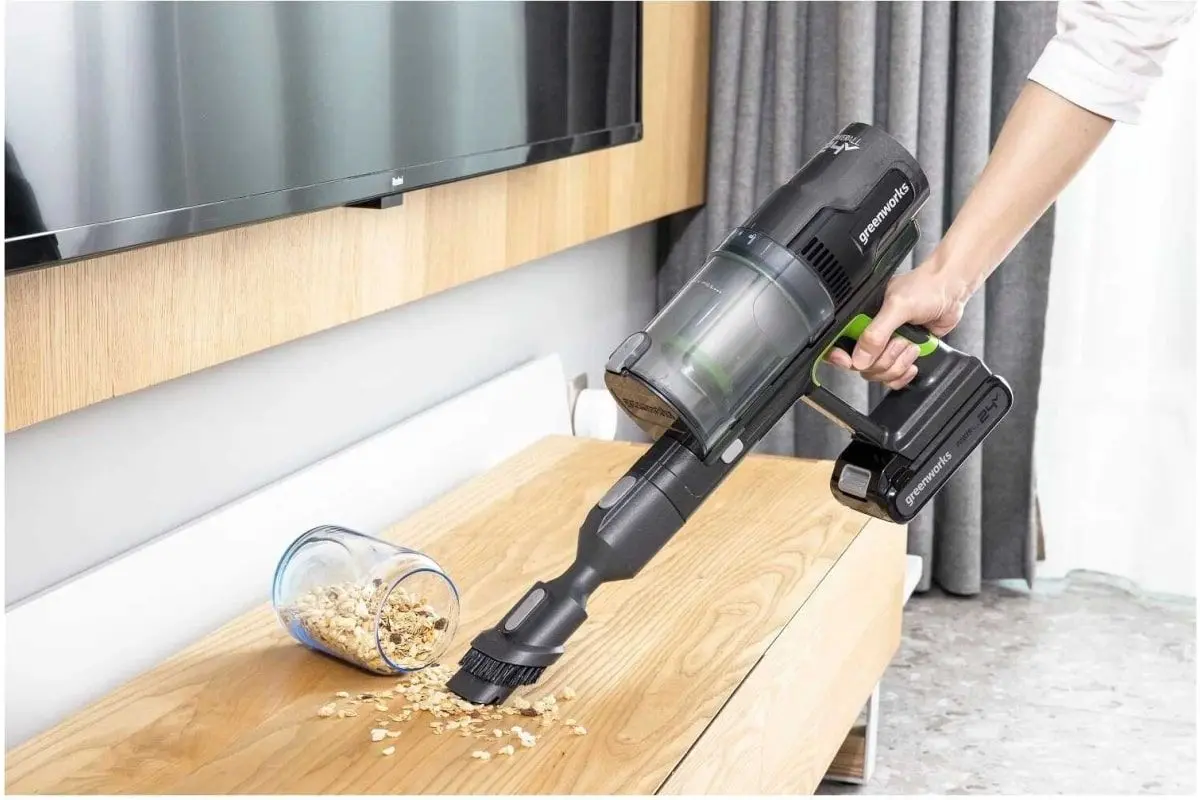 Aspirator cu acumulator GreenWorks 4700607UB (Green/Black)