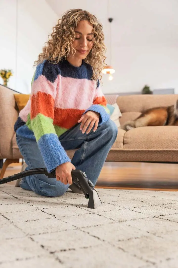 Aspirator cu spalare Karcher SE 3 Compact Home Floor 1.081-533.0 (White/Black)