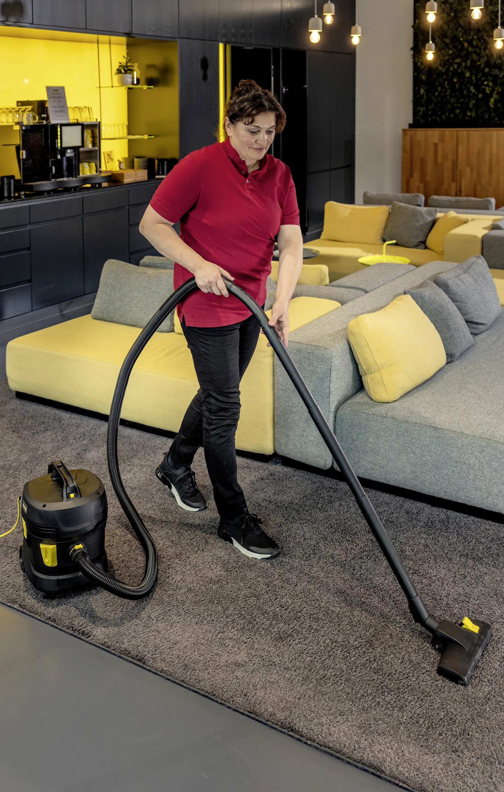 Aspirator Karcher T 11/1 Classic Adv Go!Further 1.527-222.0 (Yellow/Black) - 2
