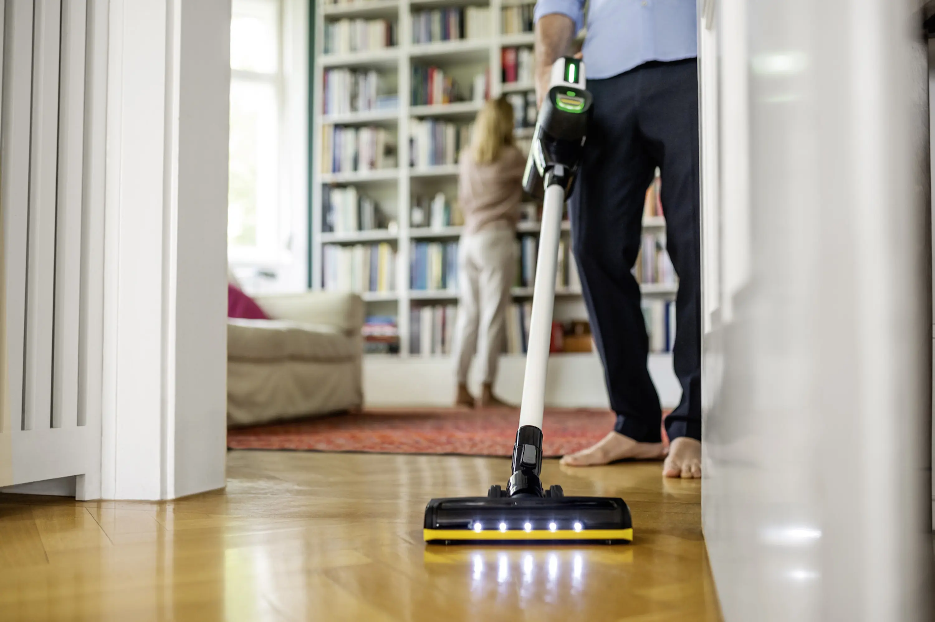 Aspirator vertical Karcher VC 7 Cordless YourMax 1.198-710.0 (White/Black) - 3