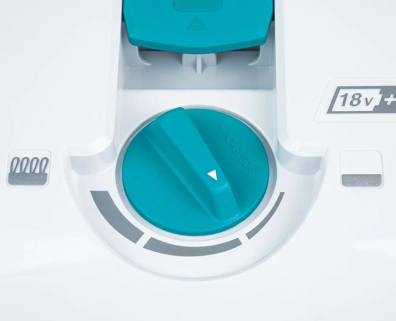 Вертикальный пылесос Makita DVC560PT2 2x5.0Ah (White/Blue)