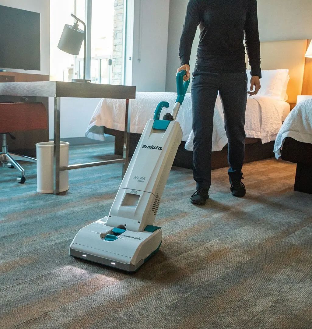 Вертикальный пылесос Makita DVC560PT2 2x5.0Ah (White/Blue)