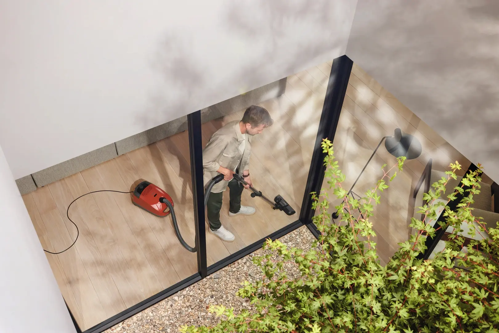 Aspirator Miele Guard S1 Junior (Terra Red)