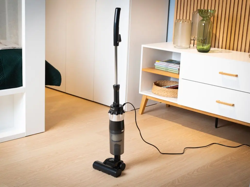 Вертикальный пылесос Prime3 2in1 SVC12 (Black/Silver) - 5