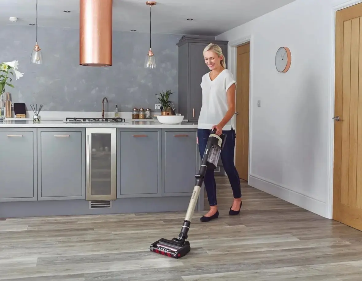 Вертикальный пылесос Shark IZ400EUT (Black/Beige)