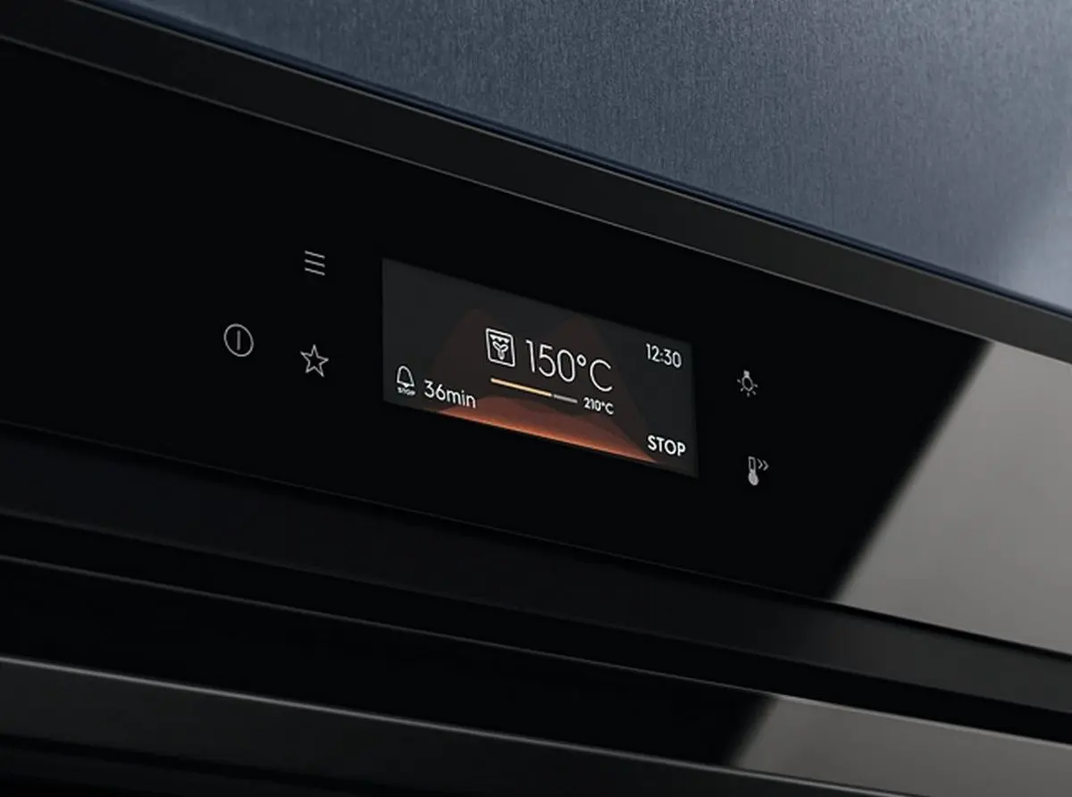 Встраиваемая электрическая духовка Electrolux EOB8S39H (Black) - 2