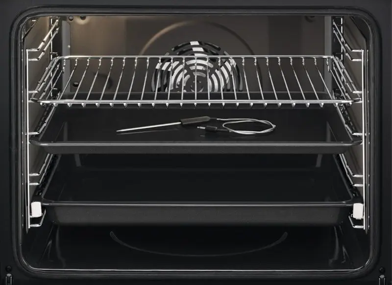 Встраиваемая электрическая духовка Electrolux EOE5C71Z (Black) - 2