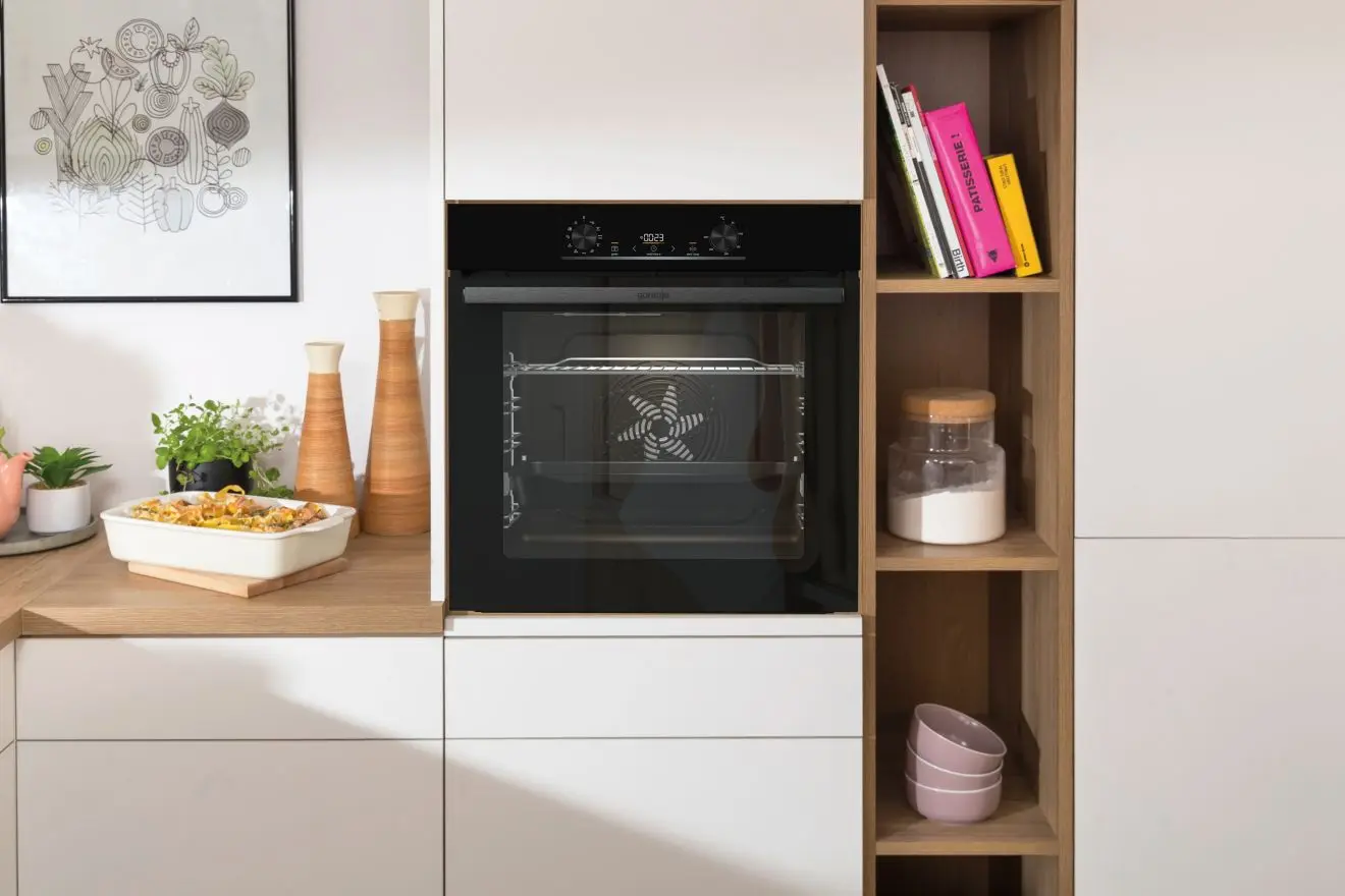 Встраиваемая электрическая духовка Gorenje BO 6735 E05B (Black) - 16