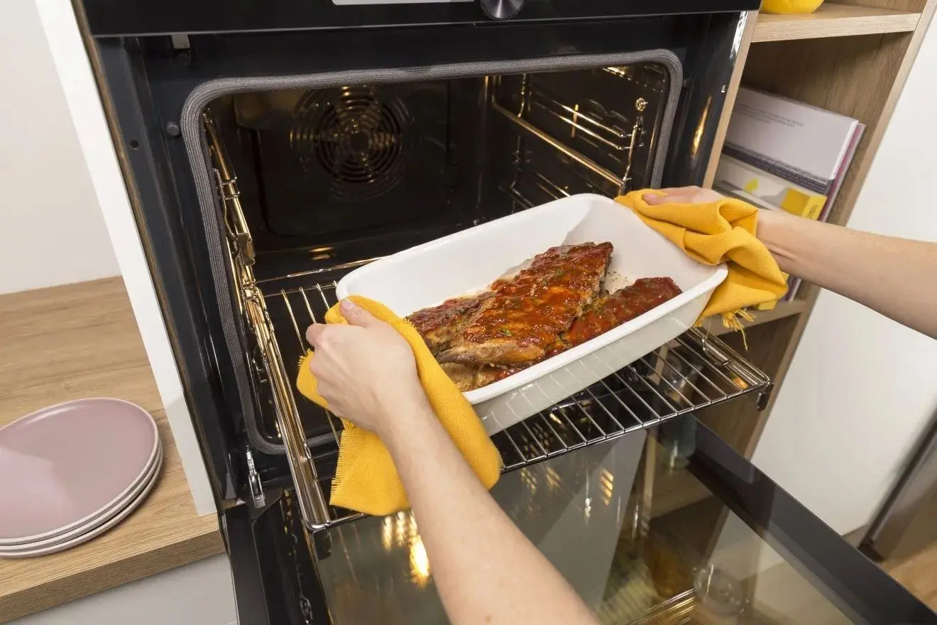 Cuptor electric incorporabil Gorenje GBF22ILPMF (Black)