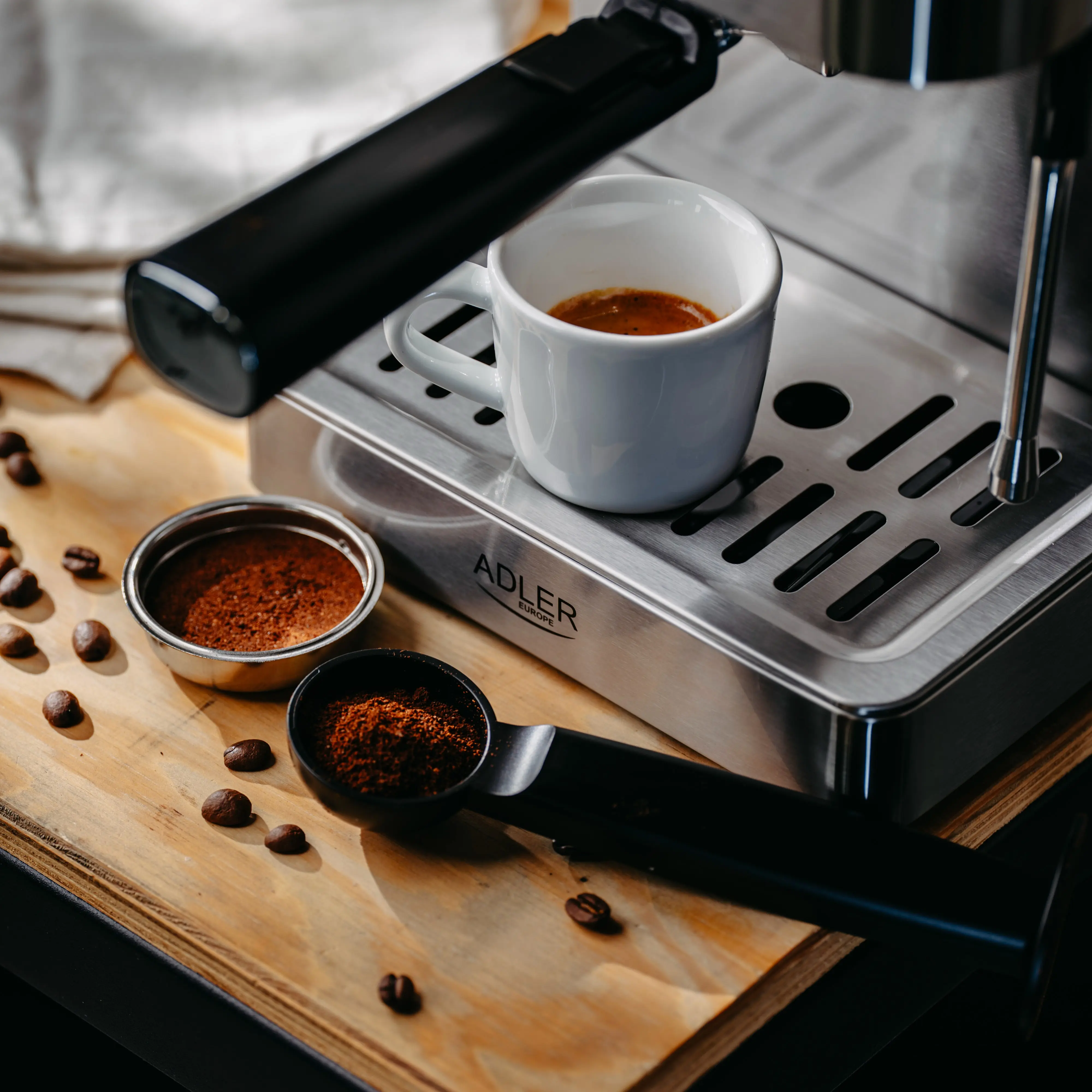 Aparat de cafea Adler AD 4390 (Inox) - 11