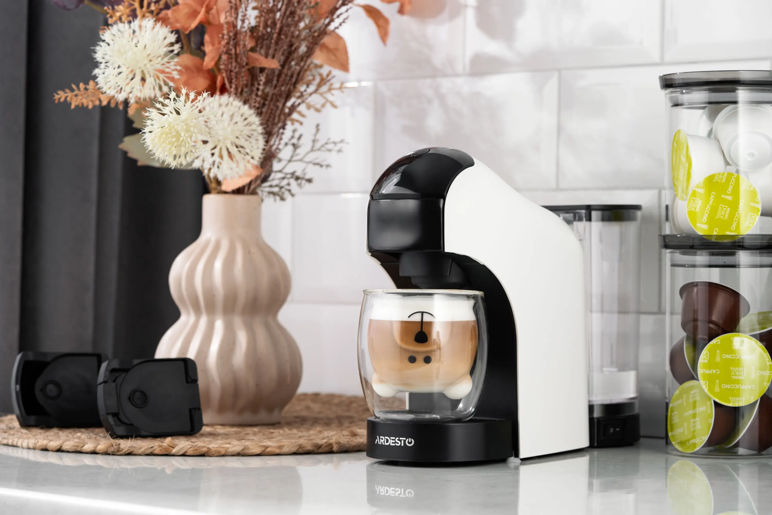 Aparat de cafea Ardesto YCM-CNDE (White/Black)