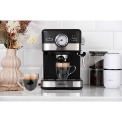 Кофемашина Ardesto YCM-E16B (Black/Silver) Thumb