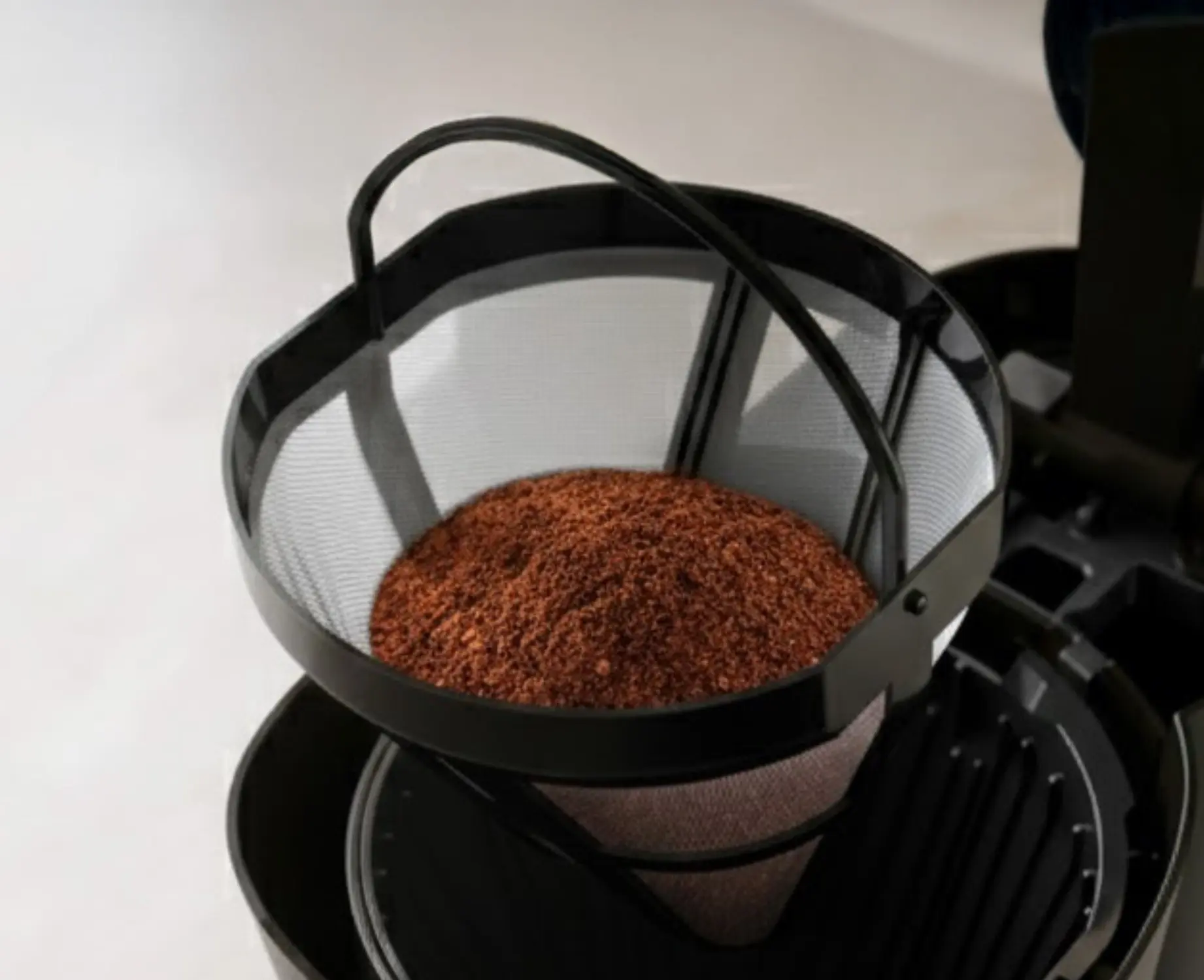 Cafetiera Daewoo SDA DCM90BX (Black/Inox) - 4