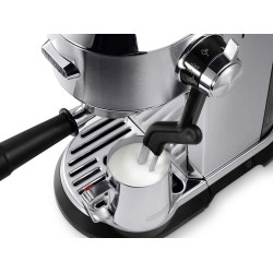 Кофемашина DeLonghi Dedica Maestro Plus EC950.M (Silver) Thumb