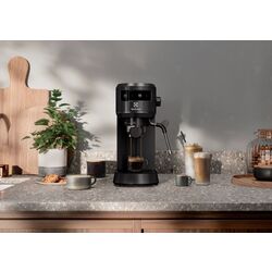 Кофемашина Electrolux Explore 6 E6EC1-6BST (Black) Thumb