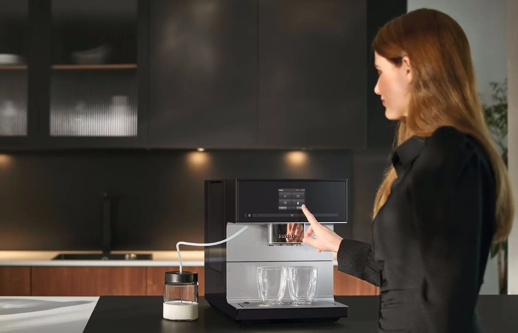 Aparat de cafea Miele CM 7350 CoffeePassion (Obsidian Black)