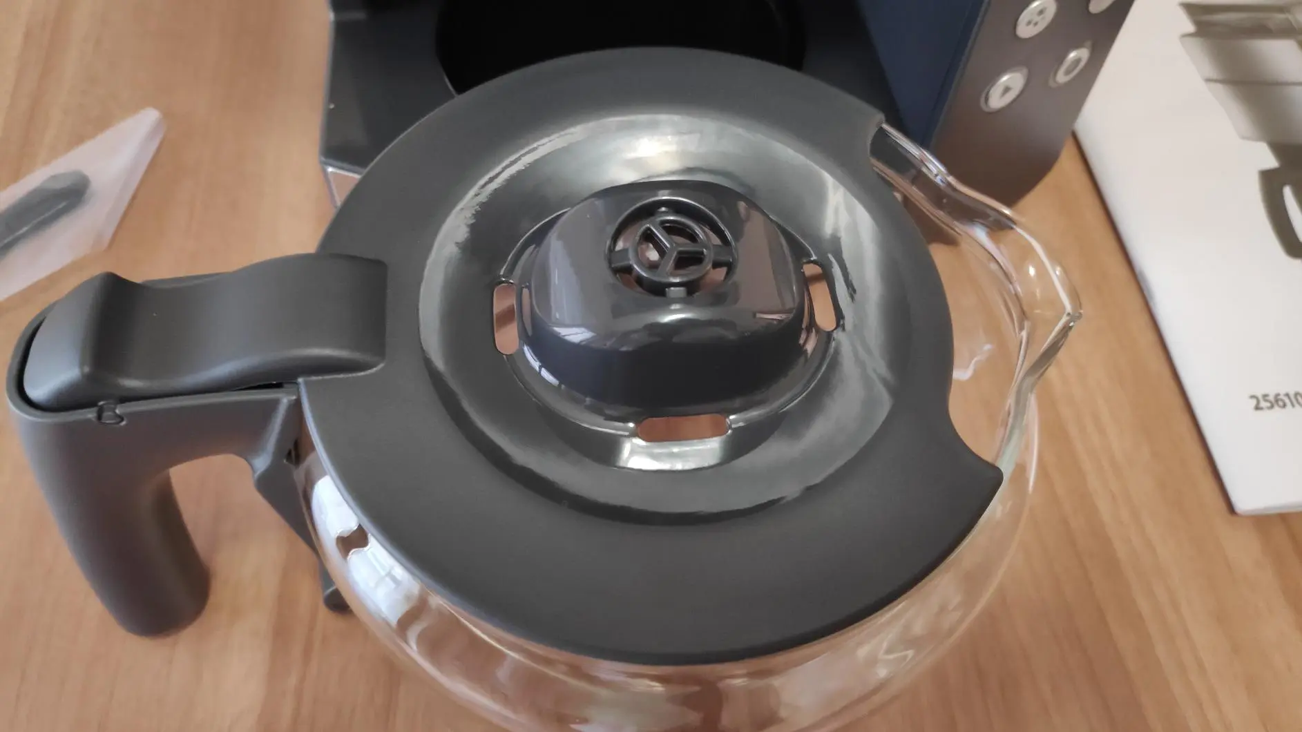 Кофеварка Russell Hobbs Grind&Brew 25610-56 (Black/Grey) - 6