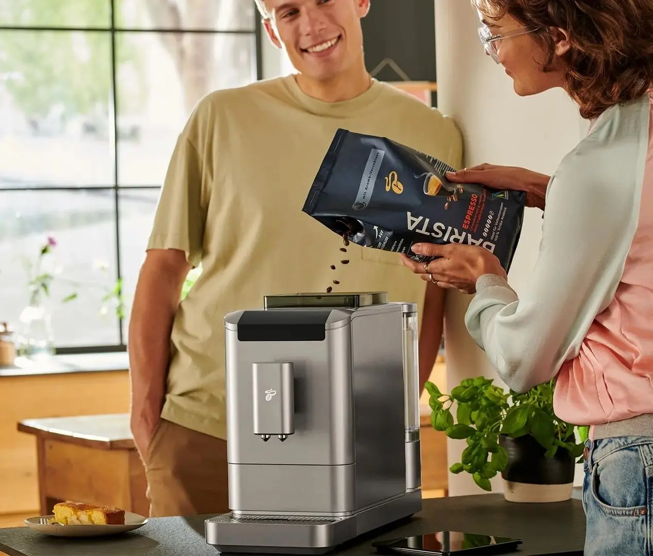 Aparat de cafea Tchibo Esperto2 Caffe (Titanium Silver)