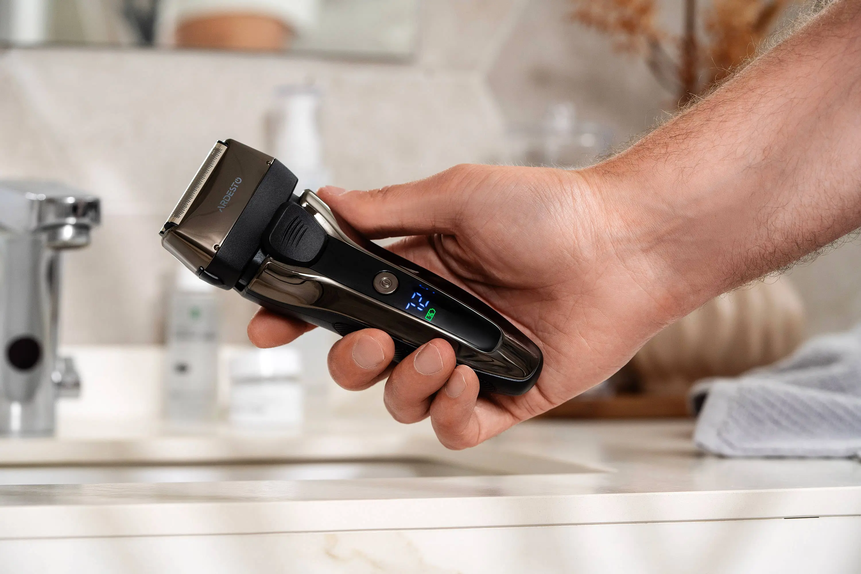 Электробритва Ardesto SHR-B8WDR (Black)