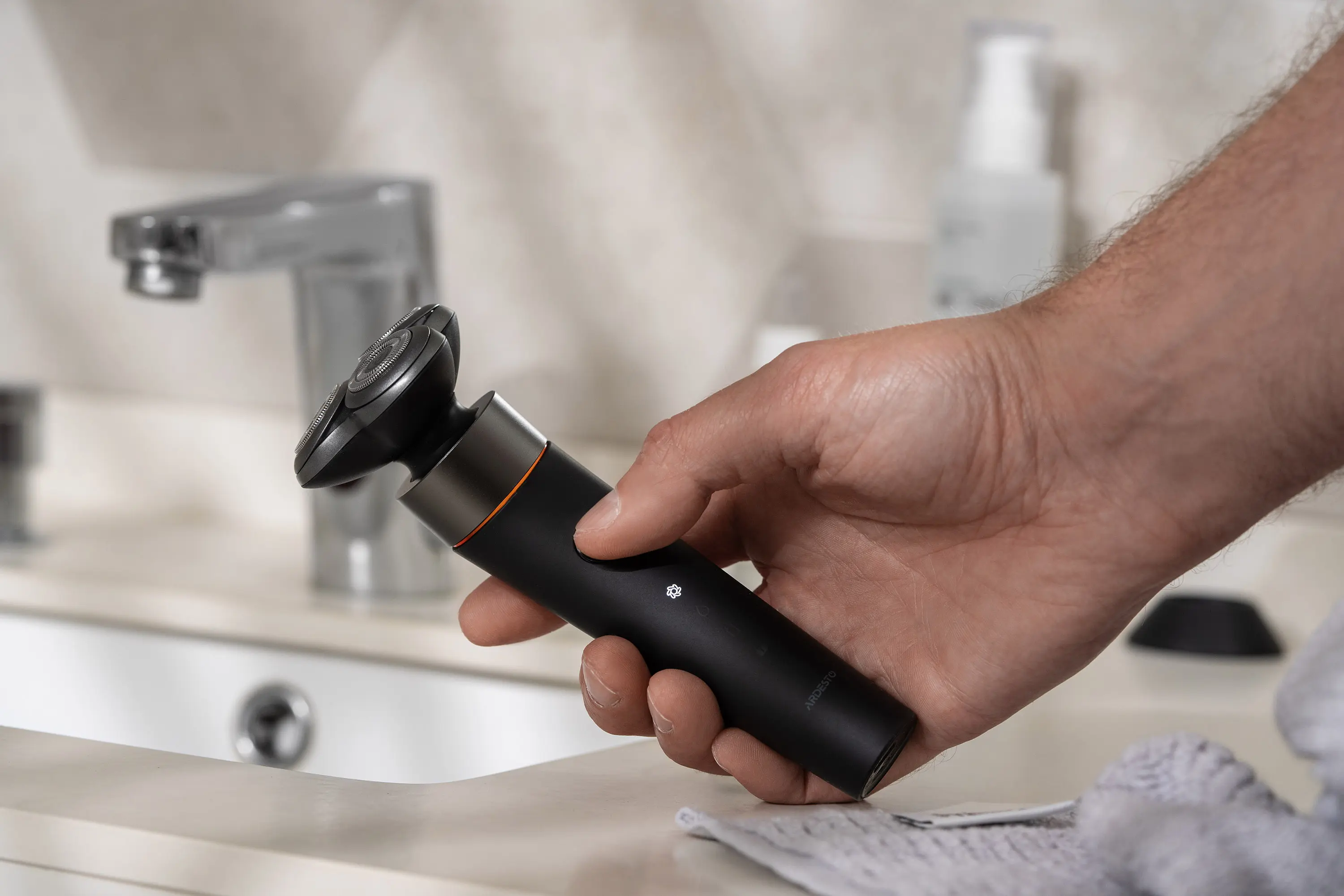 Электробритва Ardesto SHRR-B5WDR (Black)