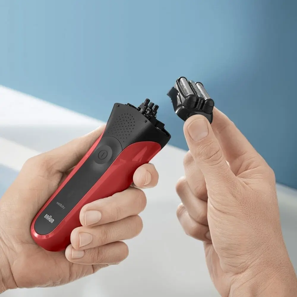 Электробритва Braun 300S (Red/Black)