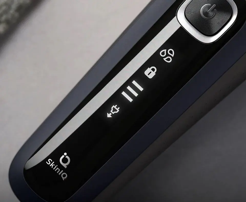 Aparat de ras electric Philips S5885/10 (Blue)