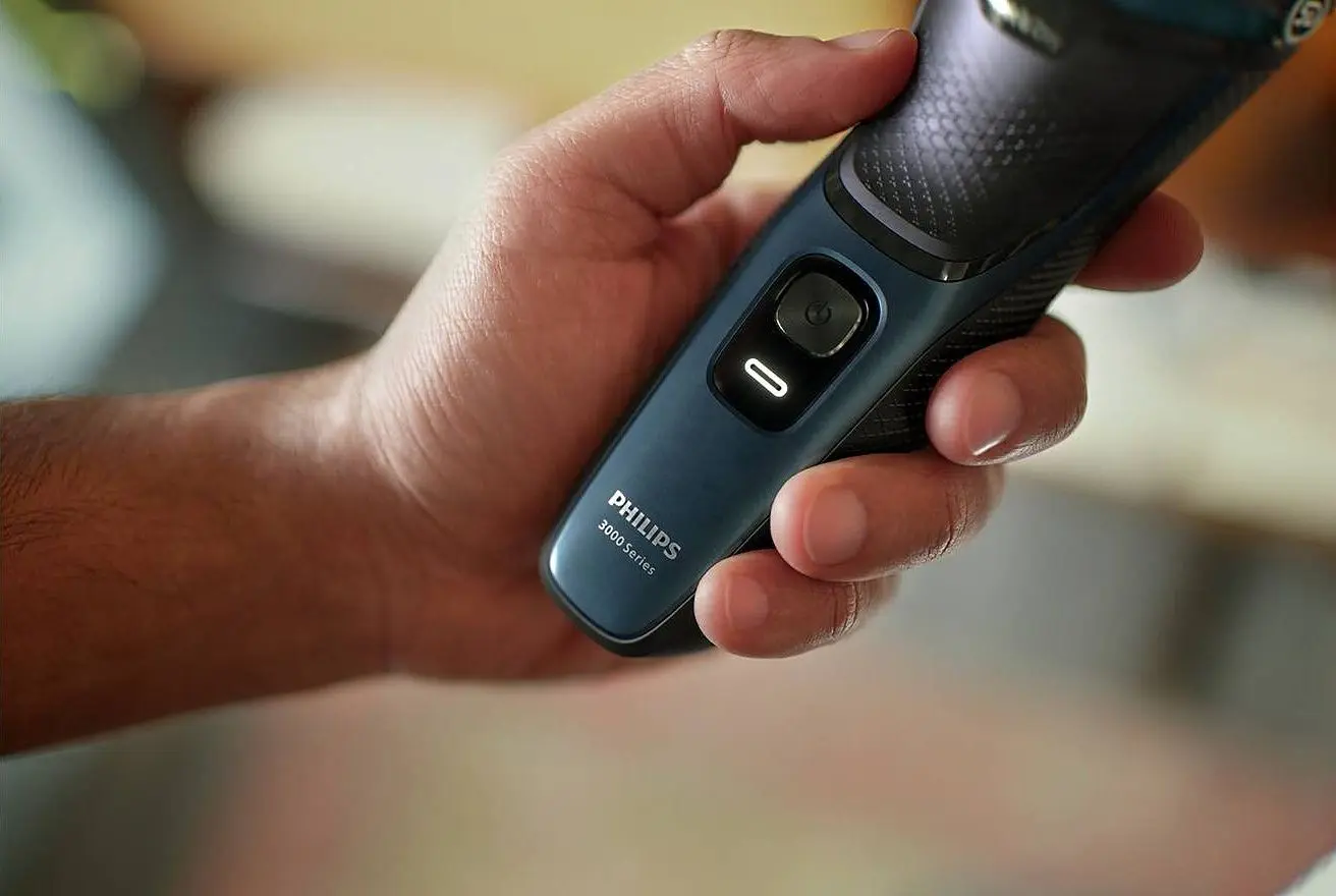 Электробритва Philips S3243/12 (Black/Blue)