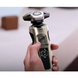 Электробритва Philips SP9883/36 (Champagne Gold) Thumb