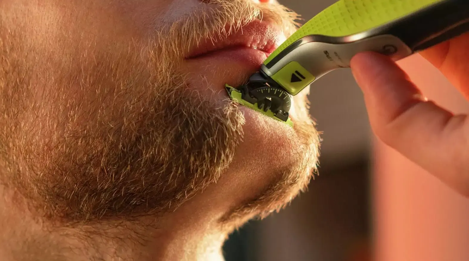 Триммер Philips OneBlade 360 QP2734/31 (Black/Lime)