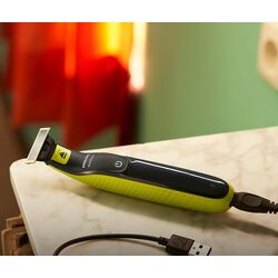 Триммер Philips OneBlade QP2724/20 (Black/Green) Thumb