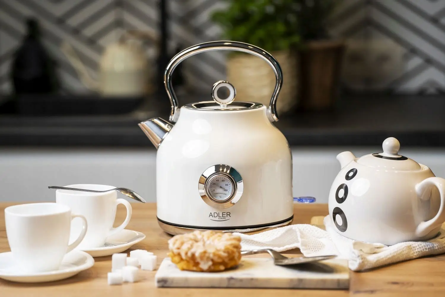 Fierbator electric Adler AD 1346 (White)