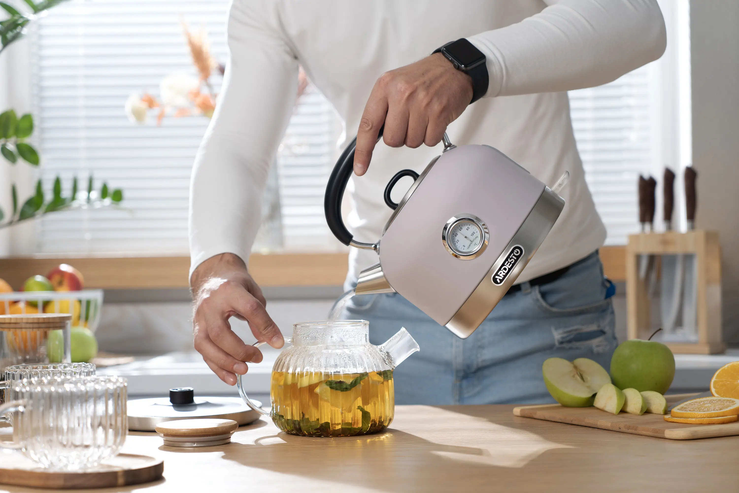 Электрочайник Ardesto EKL-F500L (Purple)