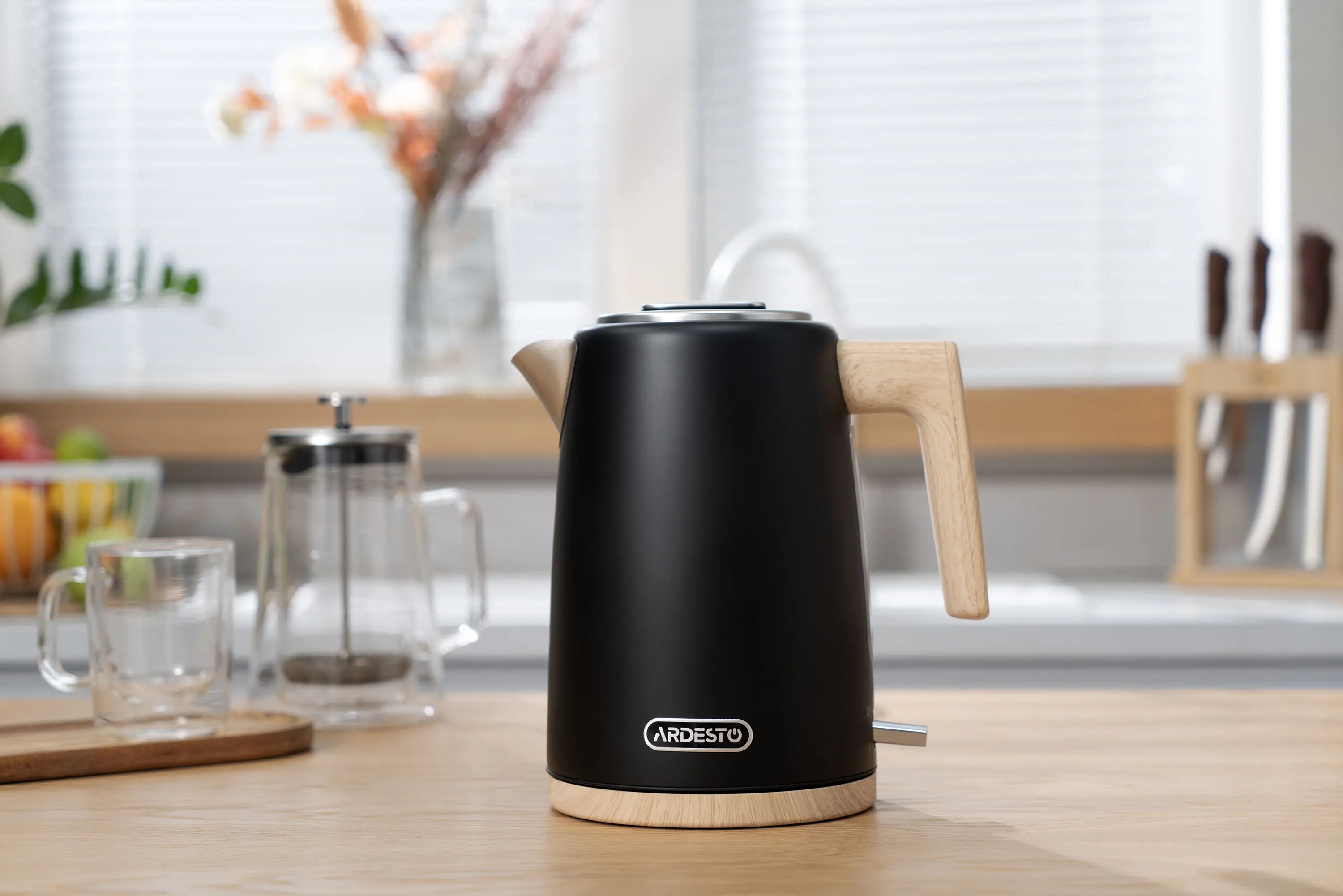 Электрочайник Ardesto Wood Modern EKL-F420BWD (Black)