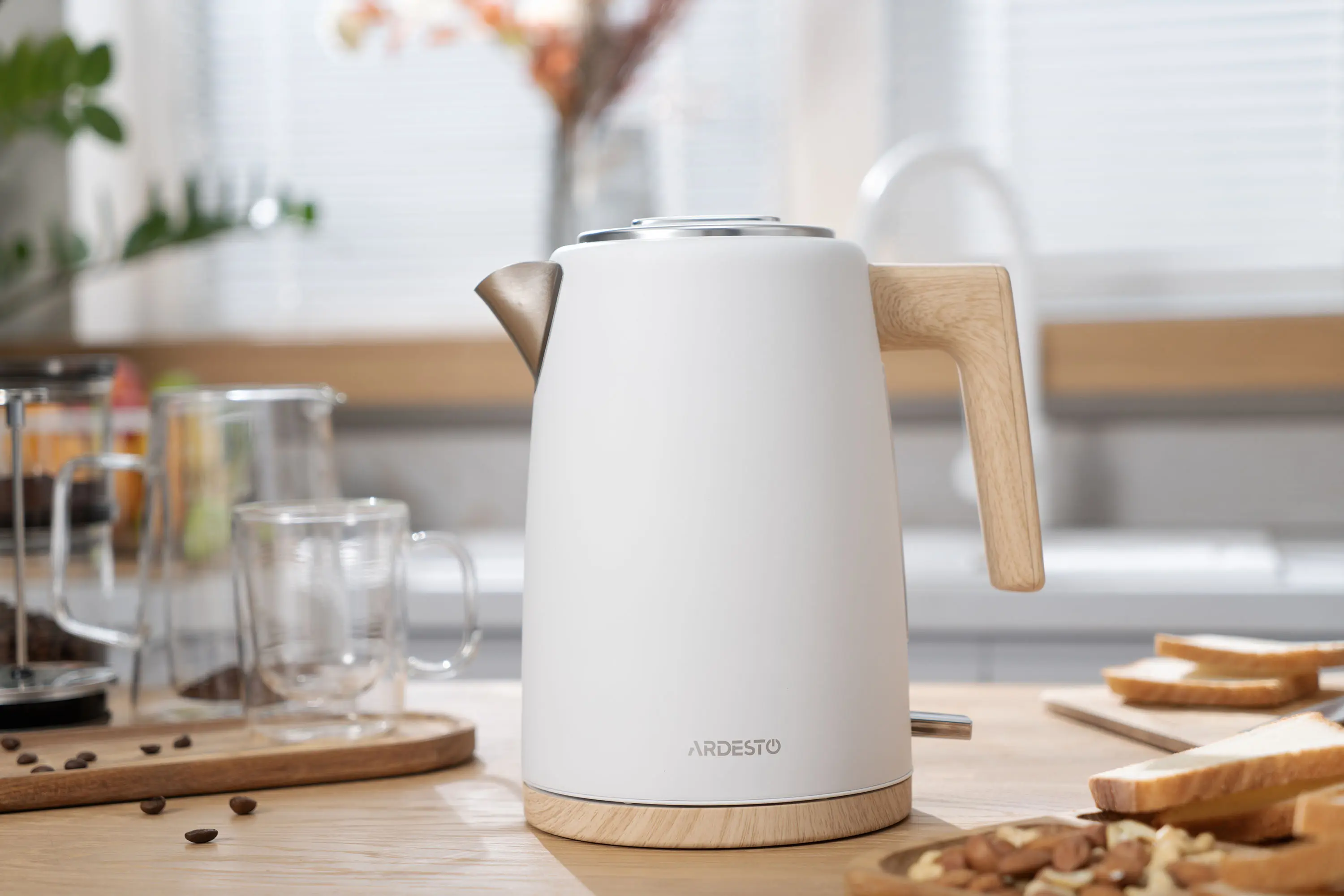 Электрочайник Ardesto Wood Modern EKL-F420WWD (White)