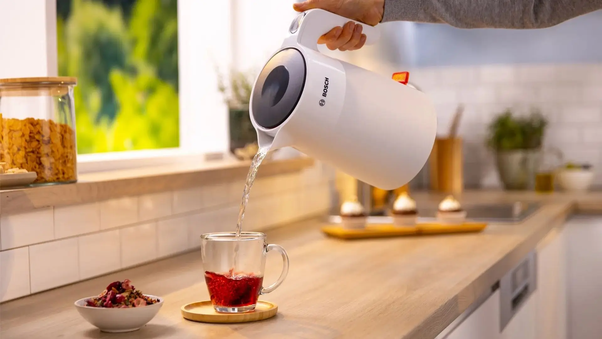 Электрочайник Bosch MyMoment TWK2M161 (White)