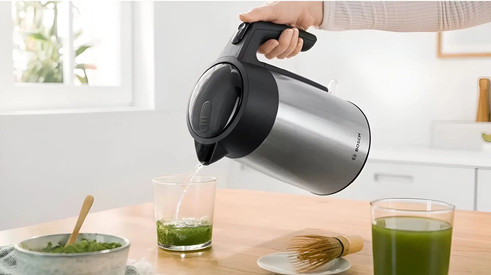 Электрочайник Bosch TWK7L460 (Inox/Black)