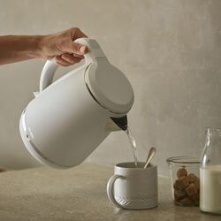 Электрочайник Cuisinart CJK780WE (White) Thumb