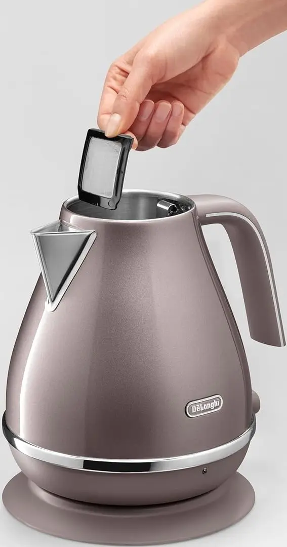 Fierbător electric DeLonghi Icona Metallics KBOT3001.PK (Pink)