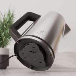 Электрочайник Electrolux E5K1-6ST (Inox) Thumb