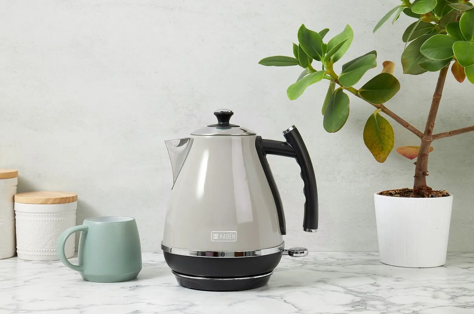 Электрочайник Haden HAD209221 (Grey/Black) - 7