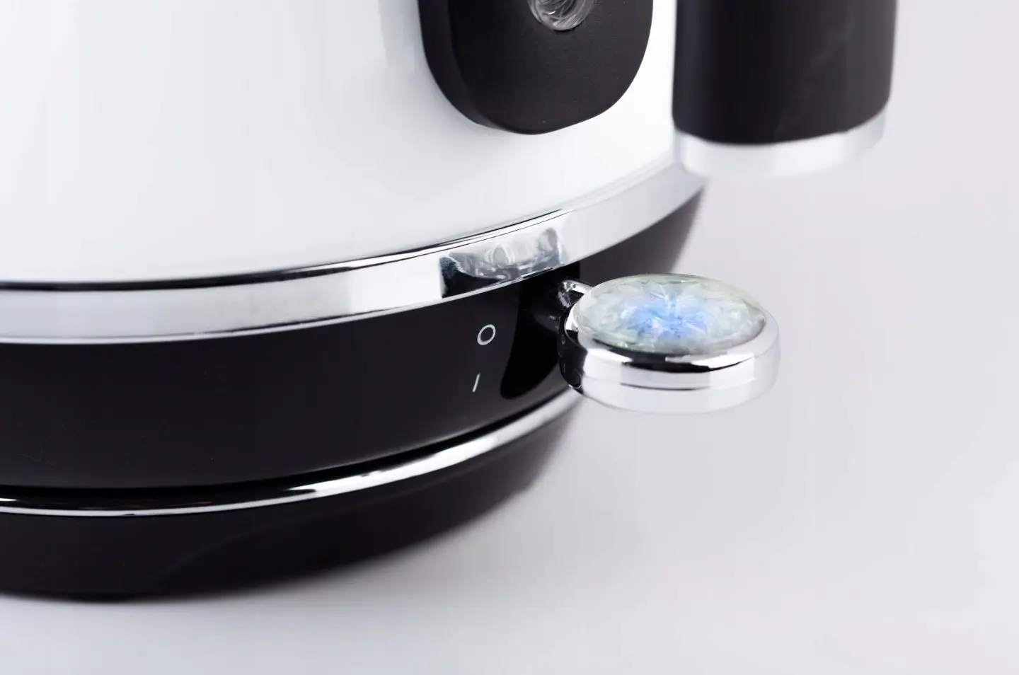 Электрочайник Haden HAD209238 (White/Black) - 7