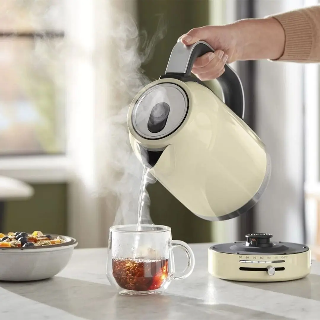 Электрочайник KitchenAid Artisan 5KEK1701EAC (Almond Cream) - 9