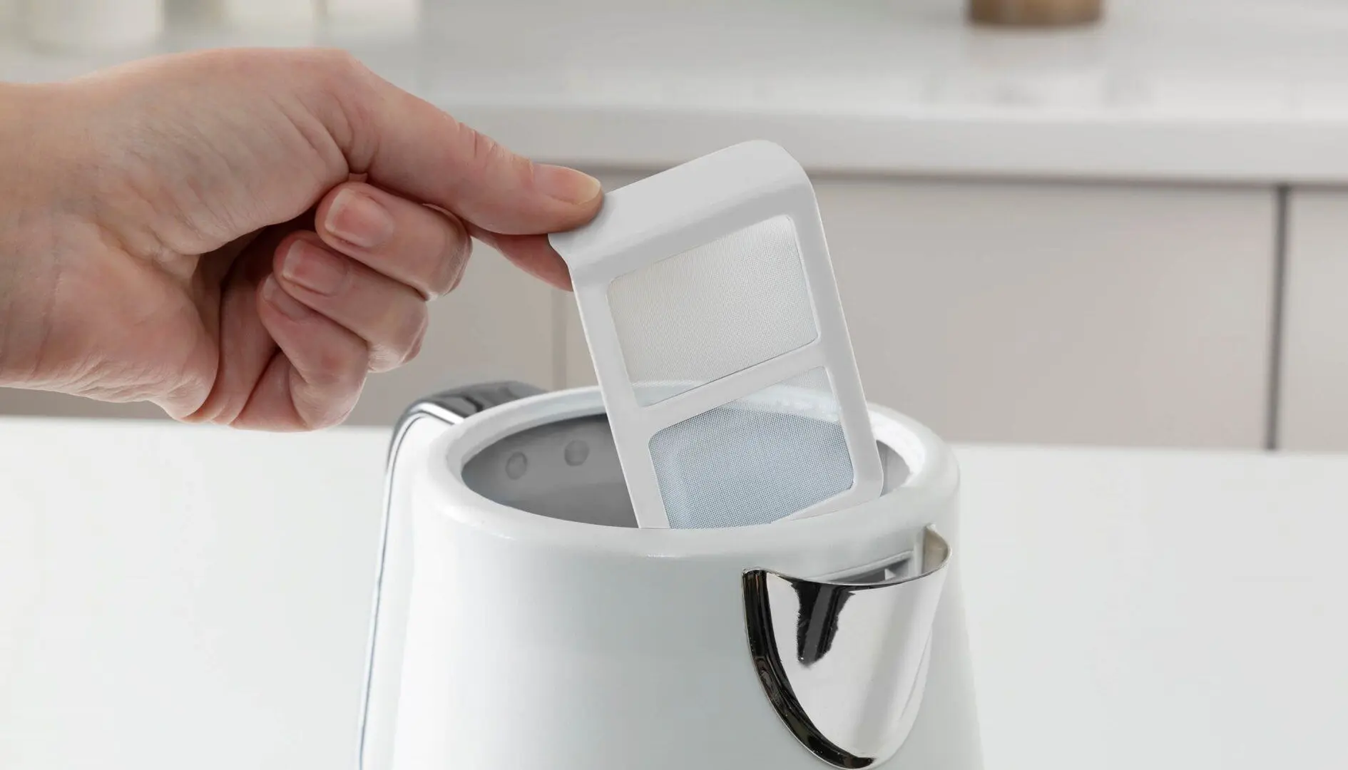 Электрочайник Morphy Richards Illumination 108021 (White) - 4