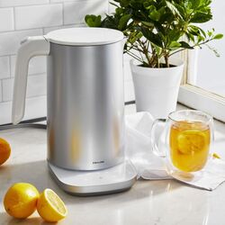 Электрочайник Zwilling Pro 53006 (Silver) Thumb