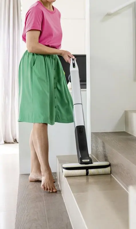 Mop electric Karcher FC 4-4 Battery Set (Black/White)