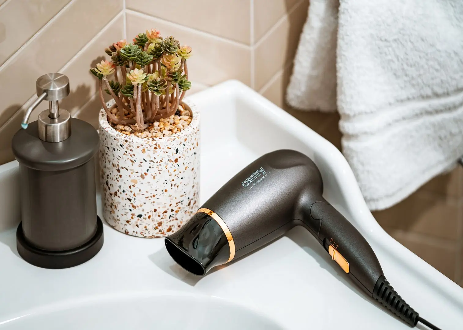 Uscator de par Camry CR 2261 (Metalic Gray/Gold)