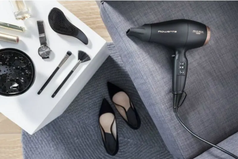 Uscator de par Rowenta Compact Pro CV6930F0 (Black/Bronze)