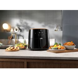 Аэрофритюрница Electrolux EAF7B (Black) Thumb