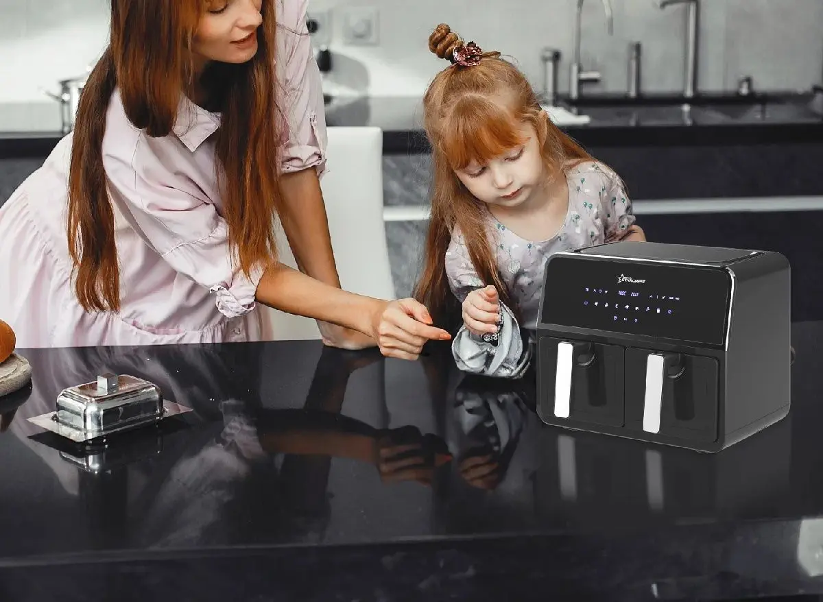 Friteuza cu aer cald Starcrest SFR-9200BK (Black)